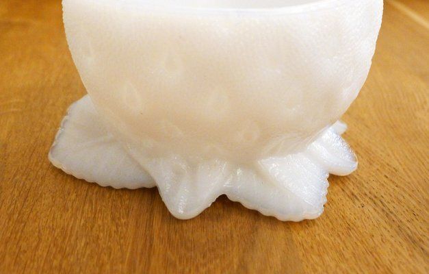Early 20th Century Strawberry & Snail Sugar Pot In Opaline Glass From Portieux, 1890s photo vintage