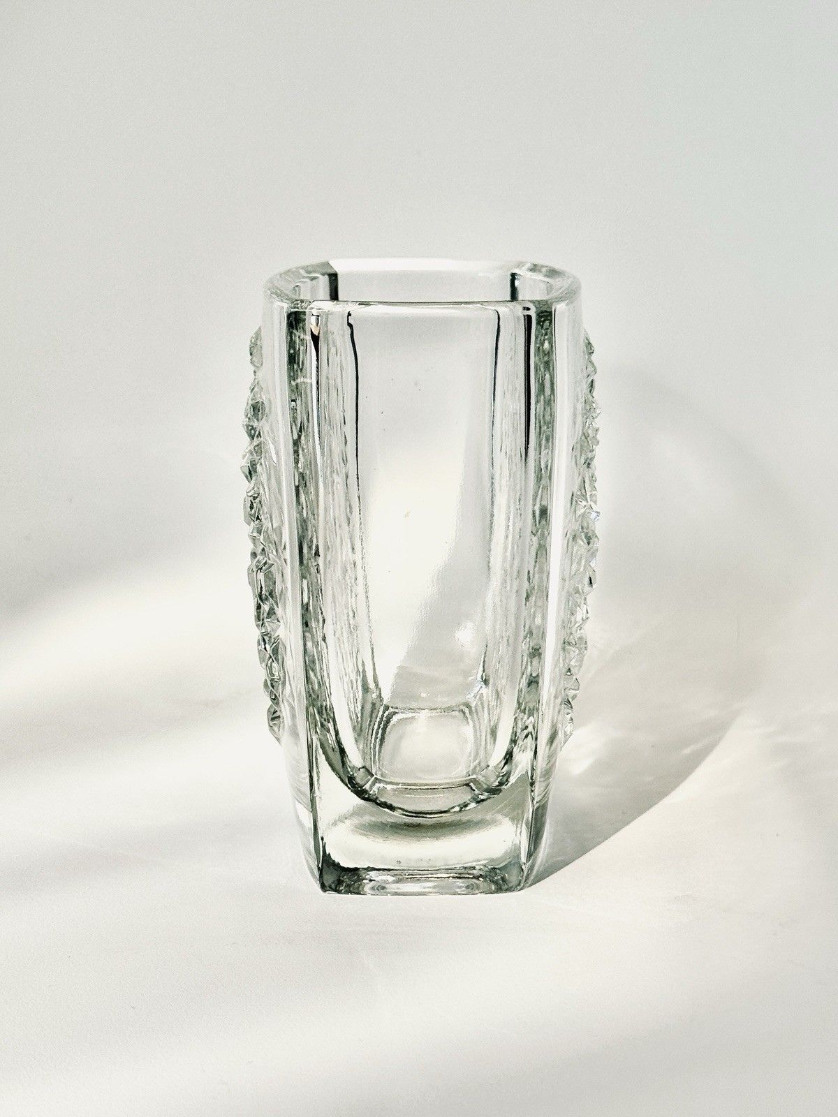 photo vinterior Rudolf Jurnikl For Rudolfova Glassworks "Hobnail" Modernist Vase 1960’s