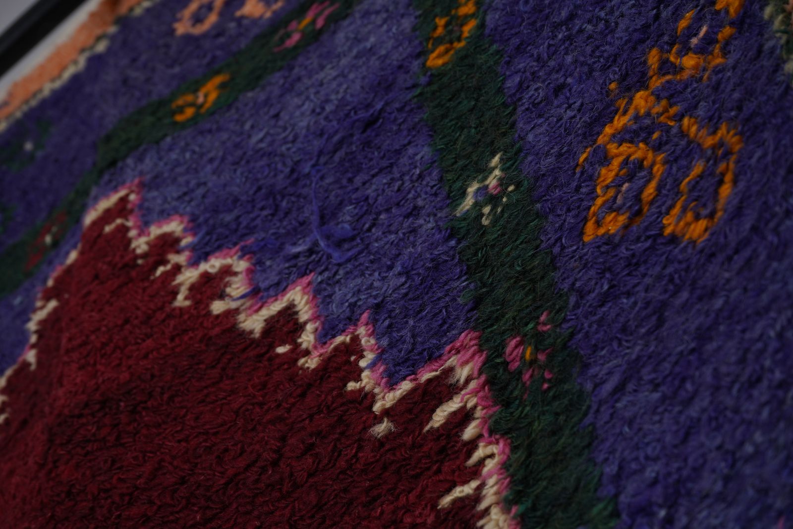 photo furniture Mid Century Modern Tulu Turkish Tulu Rug With Tribal Pattern 3'4'' X 4'9''
