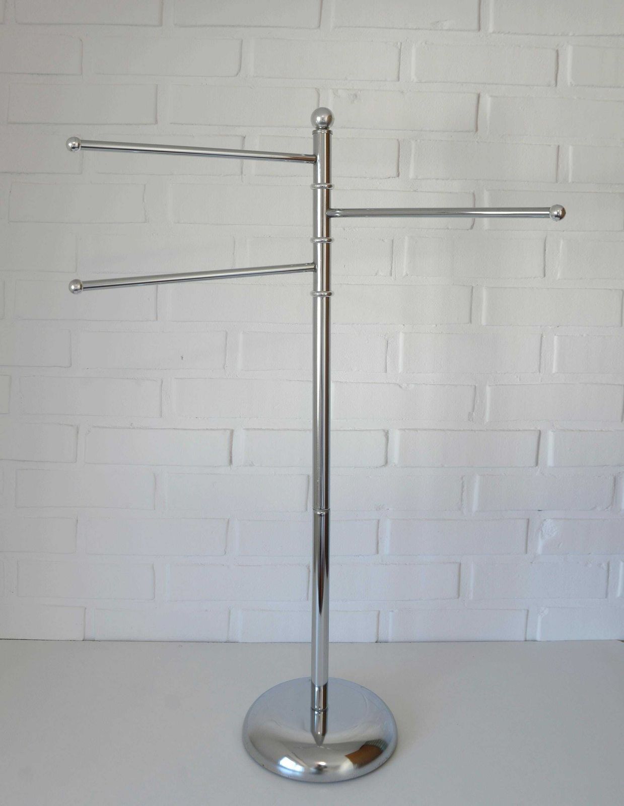 Mcm Towel Rack / Vintage Bathroom / Mid Century Modern / Chrome Metal / Towel Rack Freestanding / Yugoslavia 1980's photo Furniture