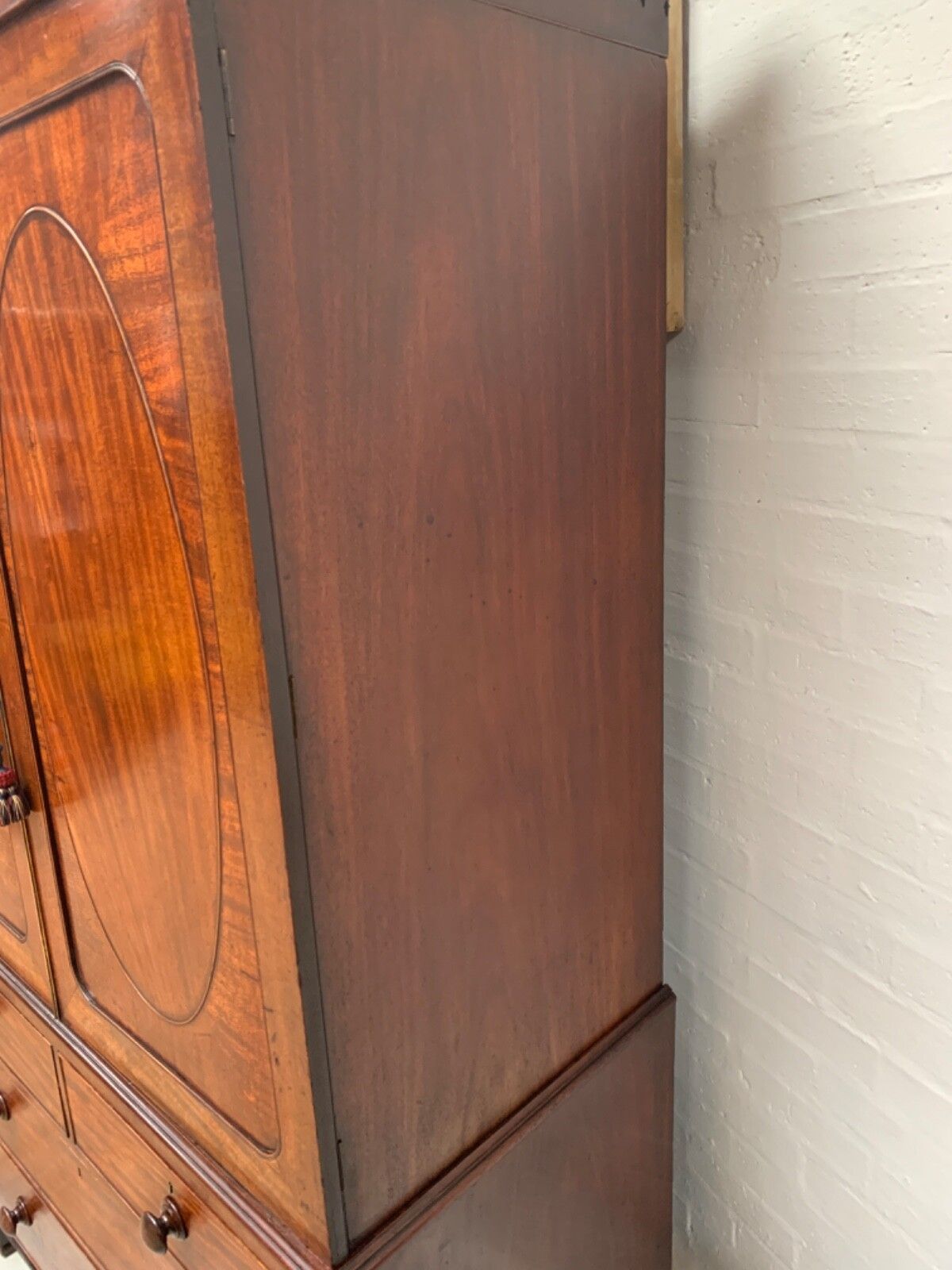 George IV Mahogany Linen Press photo vinterior