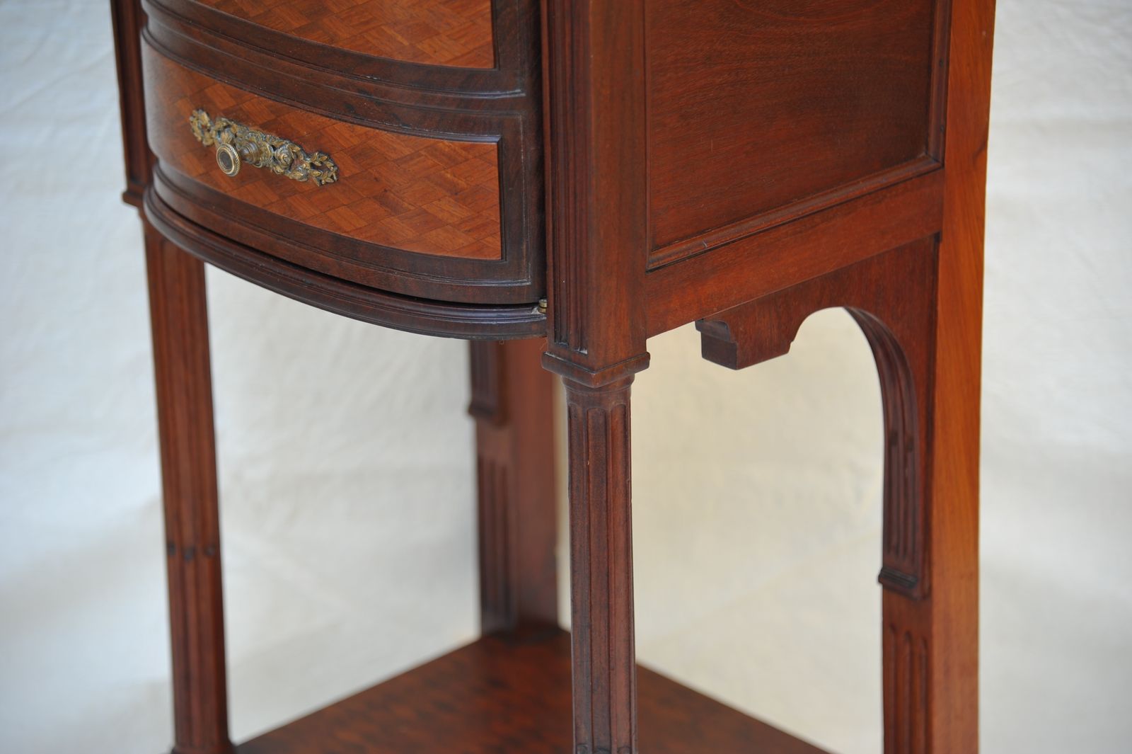 A Fine Quality Antique French Mahogany Bedside Cabinet photo furniture