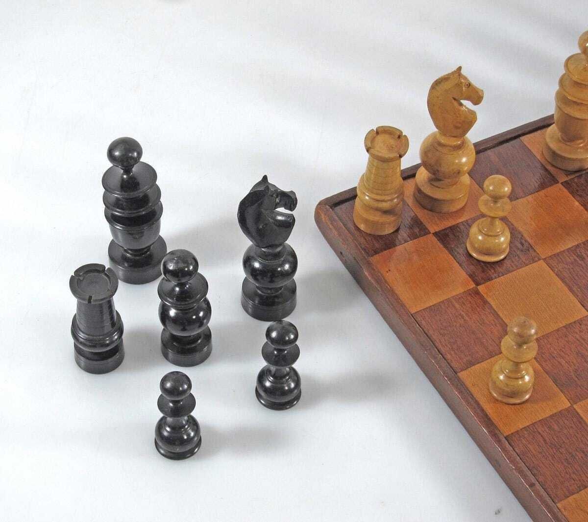 Antique Wooden Chess Set & Board   Austrian Coffee House, Kaffeehaus, Haflinger Knights, Vintage, Josef Hoffmann, Wagner, Adolf Loos, Large photo 846.0