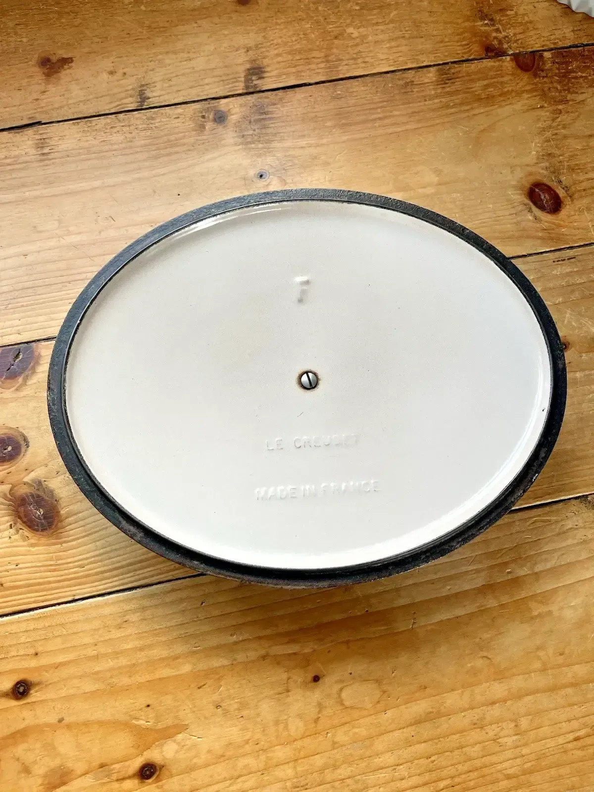 photo furniture Large Le Creuset France Brown Enamel Cast Iron Lidded Casserole Dish Size F