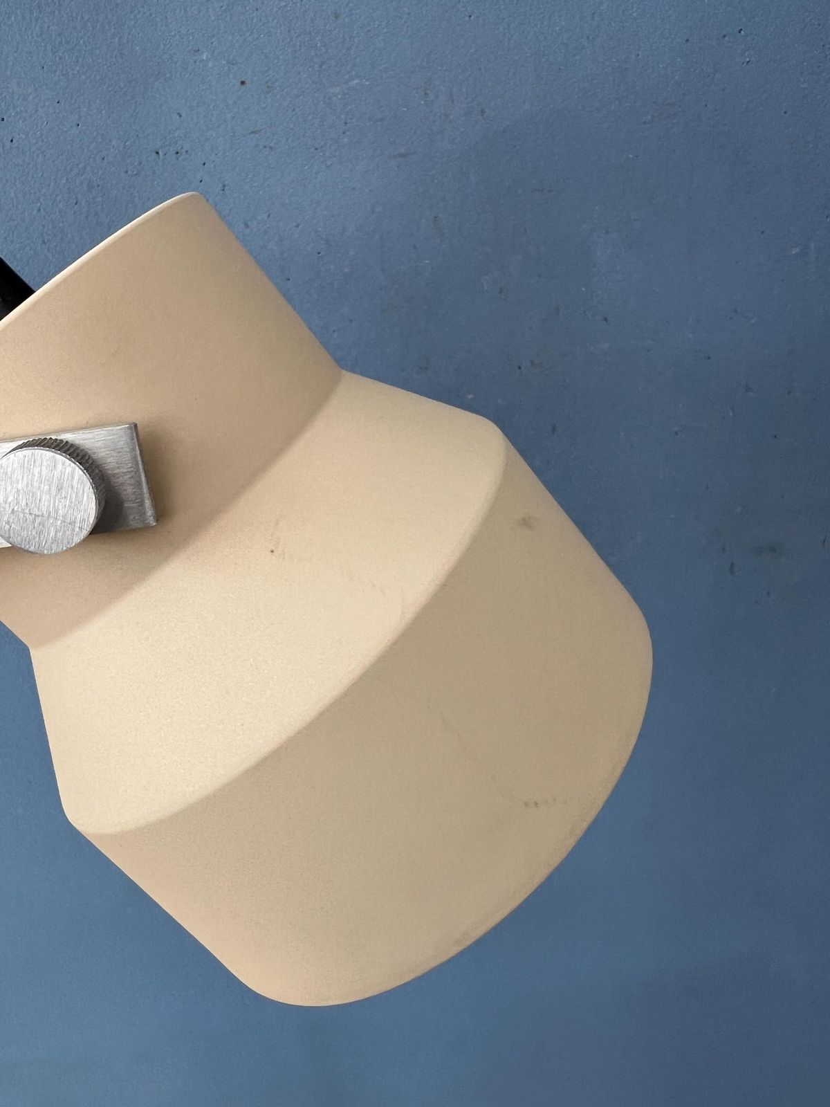 photo furniture Mid Century Beige Dijkstra Space Age Floor Lamp