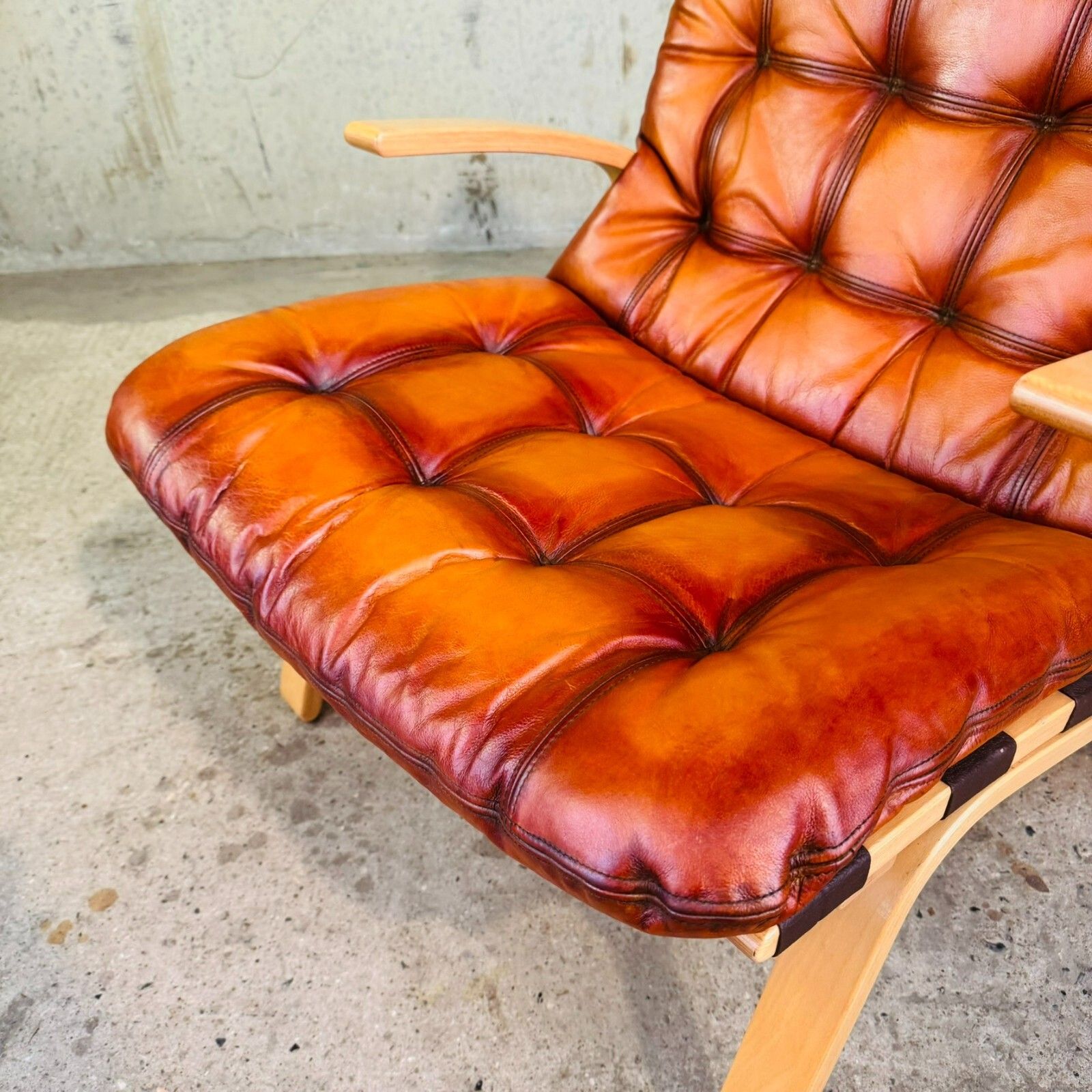 photo for sale Vintage Danish Tan Leather And Bentwood Chair – Stylish, And Comfortable #A575