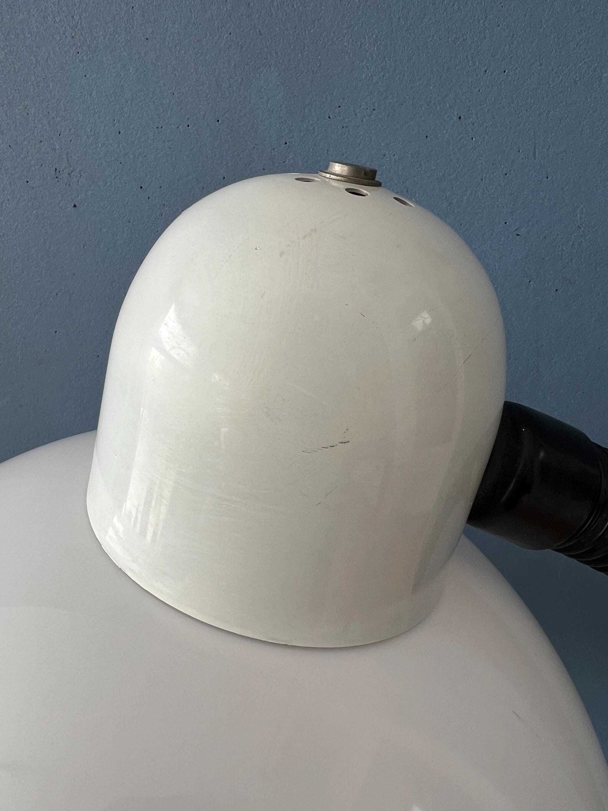 photo furniture Witte Mid Century Space Age Paddenstoellamp Van Hala Zeist