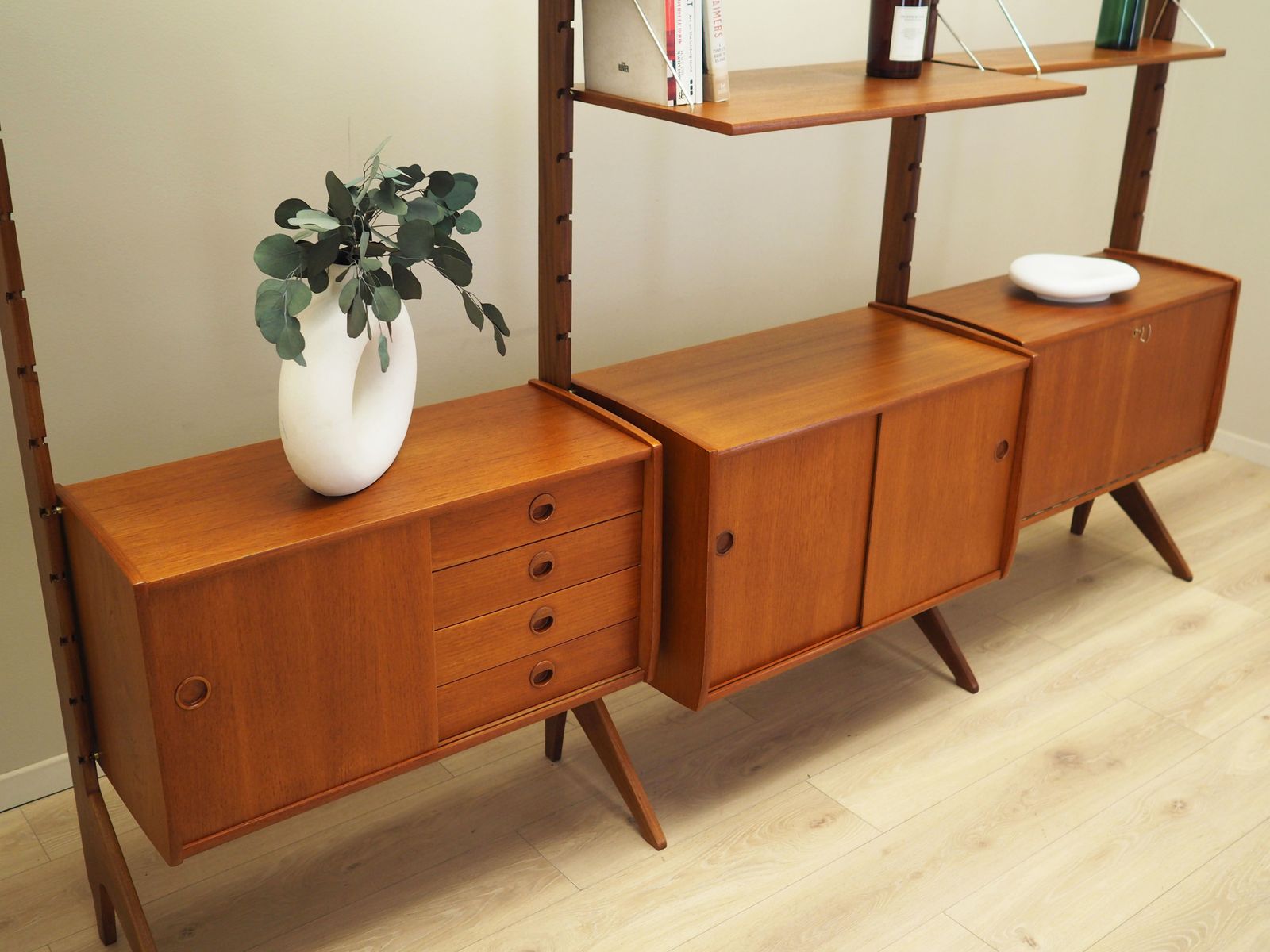Teakhouten Systeemboekenkast, Noors Design, Ca. Jaren 1960, Productie: Blindheim Mobelfabrikk, Ontwerpers: John Texmon & Einar Blindheim photo for sale