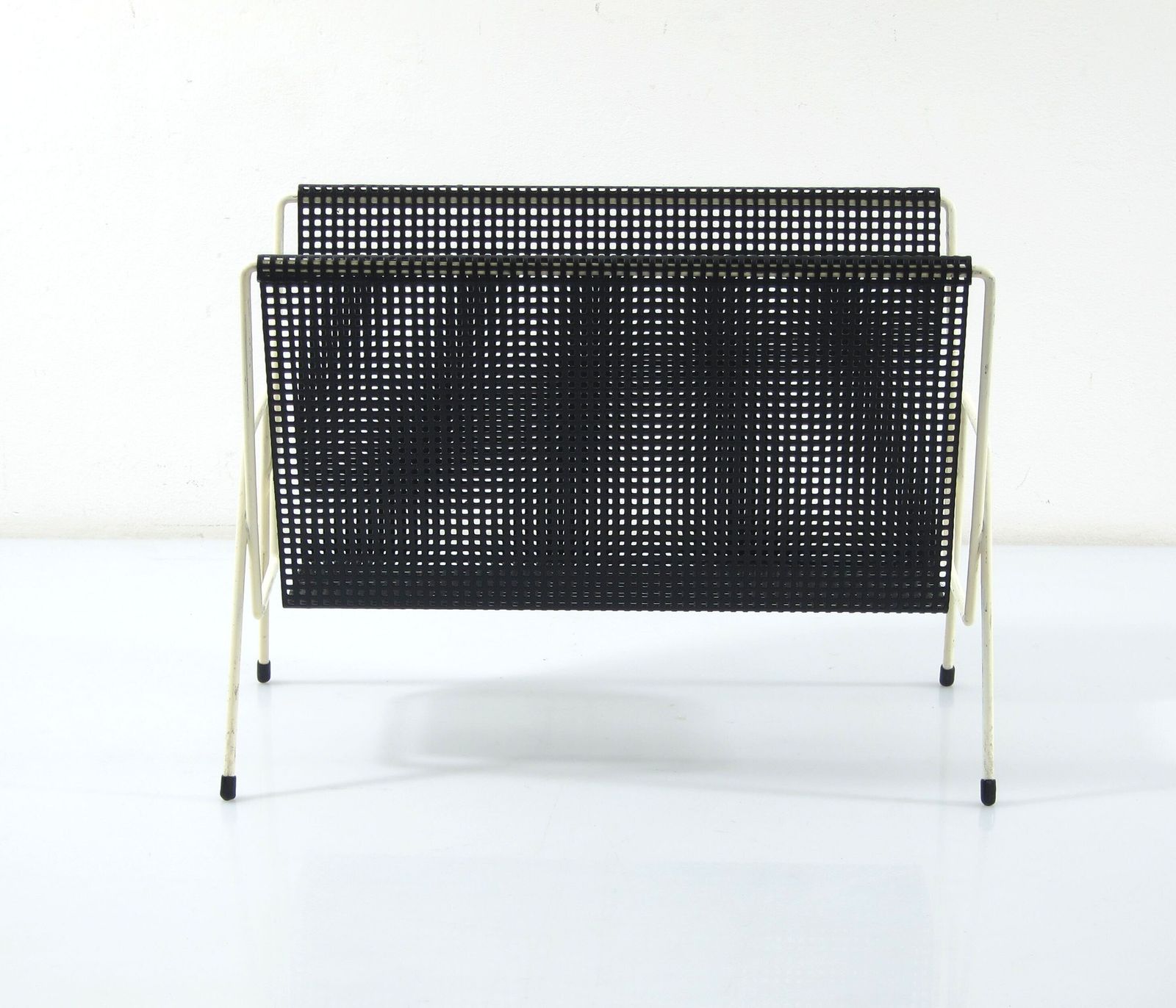 Mathieu Mategot Style White And Black Magaine Rack photo 385.0