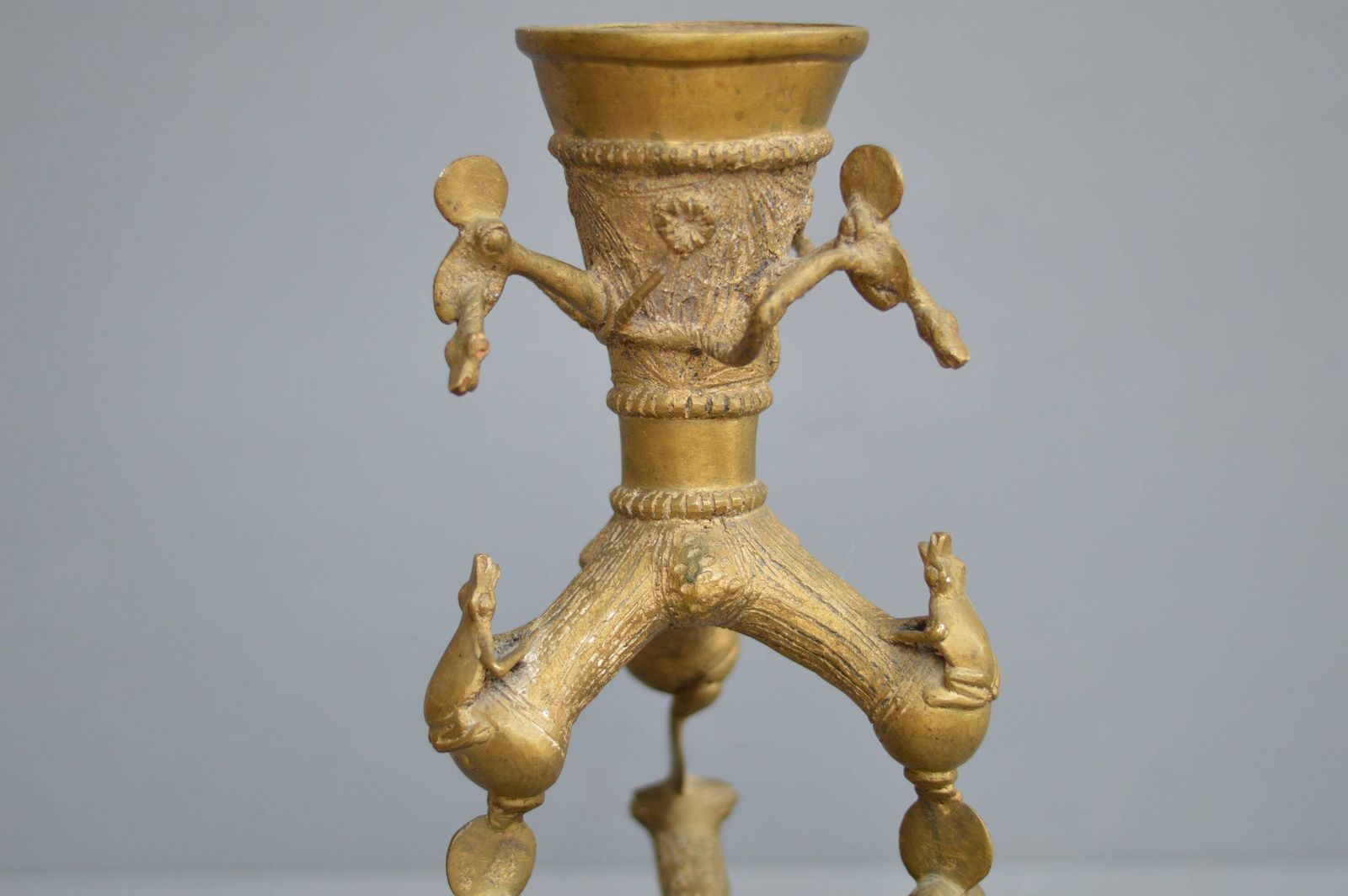 photo furniture Bronze Gilded Tree Sculpture / Tree Sculpture Curiosity / Sculpture With Birds, Snakes And Frogs / Spiritual Art Sculpture / Ancient Vase