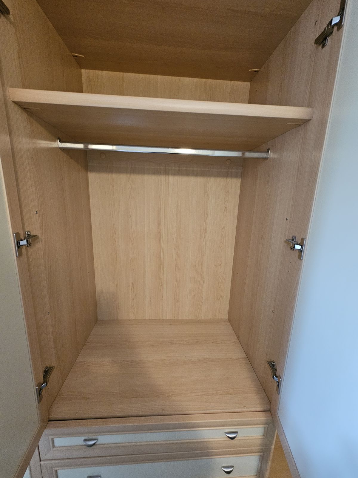 Schreiber Large Wardrobe With Doors photo Furniture