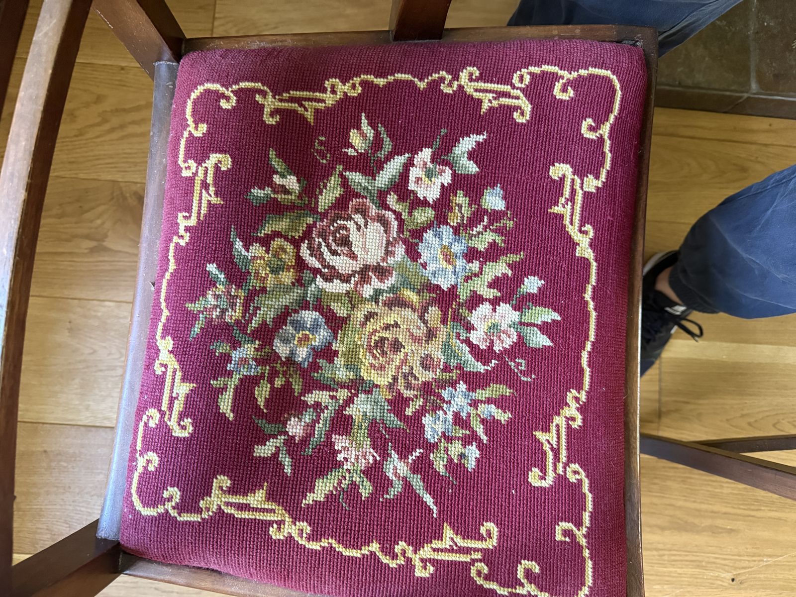 Set Of 6 Regency Mahogany Dining Chairs With Hand Stitched Tapestry Seats – C.1830 photo 750.0