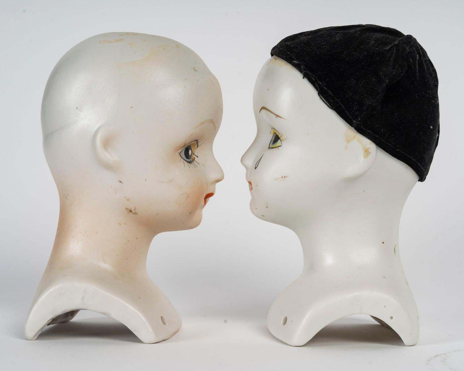 Pair Of Porcelain Doll Heads, 1960. photo Home Decor