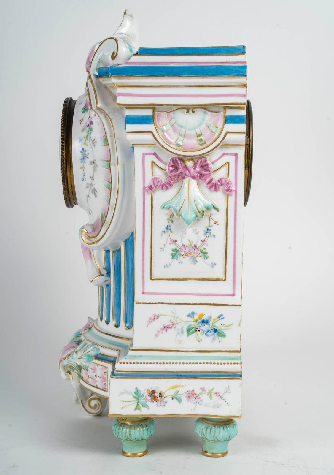Porcelain Clock, 19th Century, Napoleon III Period. photo vintage