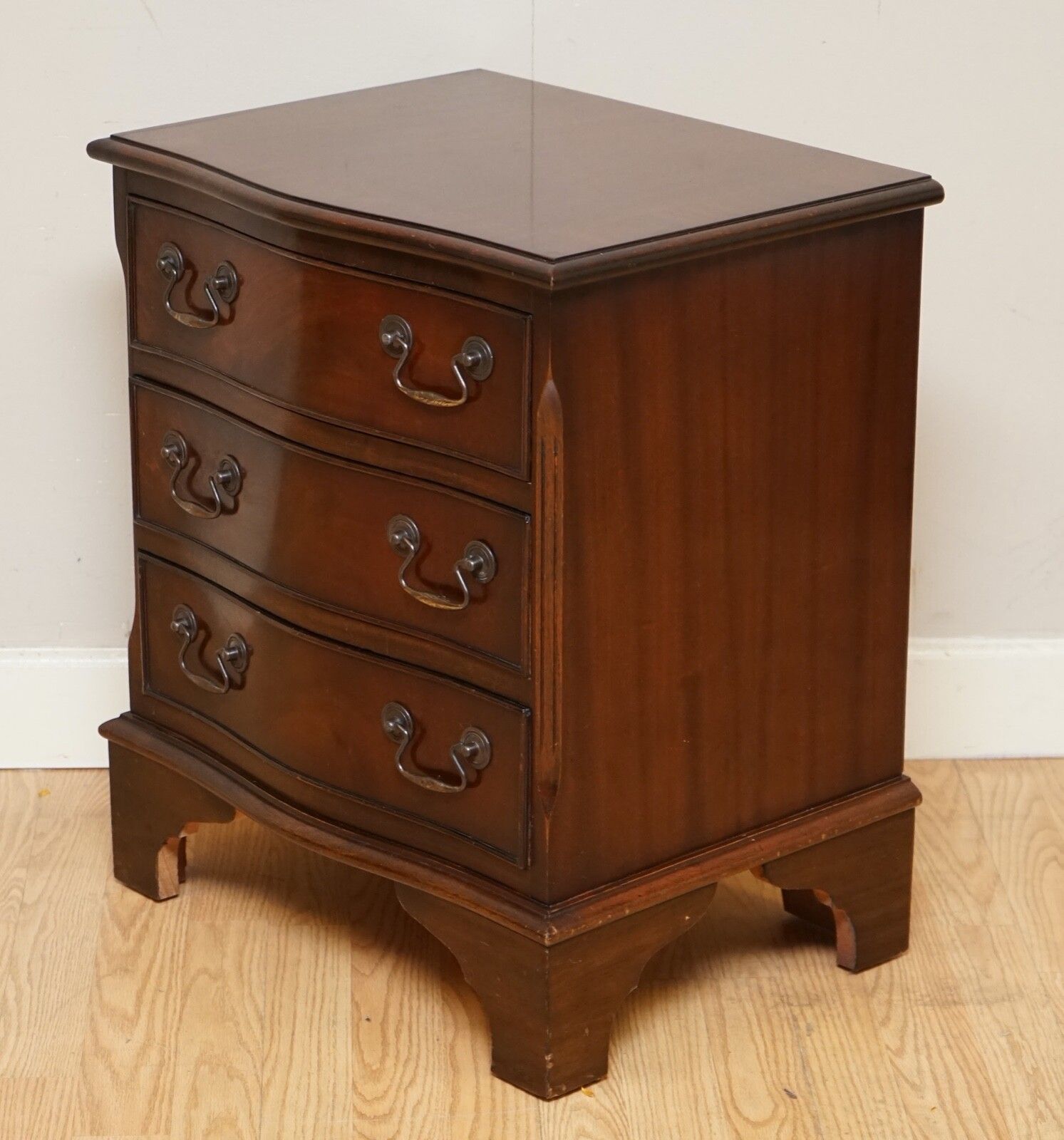 Georgian Style Mahogany Flame Mahogany Chest Of Drawers photo Furniture
