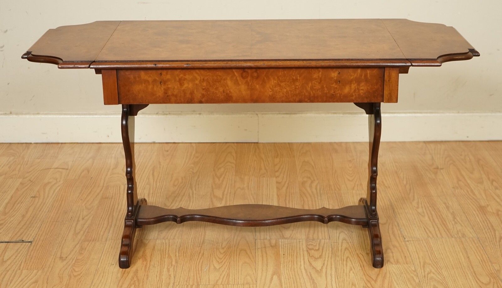 Lovely Bevan And Funnell Burr Walnut Extending Dropleaf Side End Table photo buy