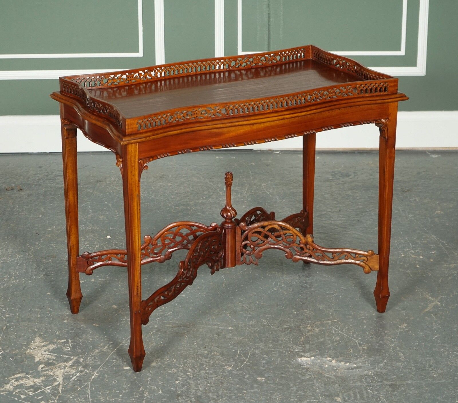 Very Fine Antique Mahogany George III Chippendale Style Console Sliver Table photo furniture
