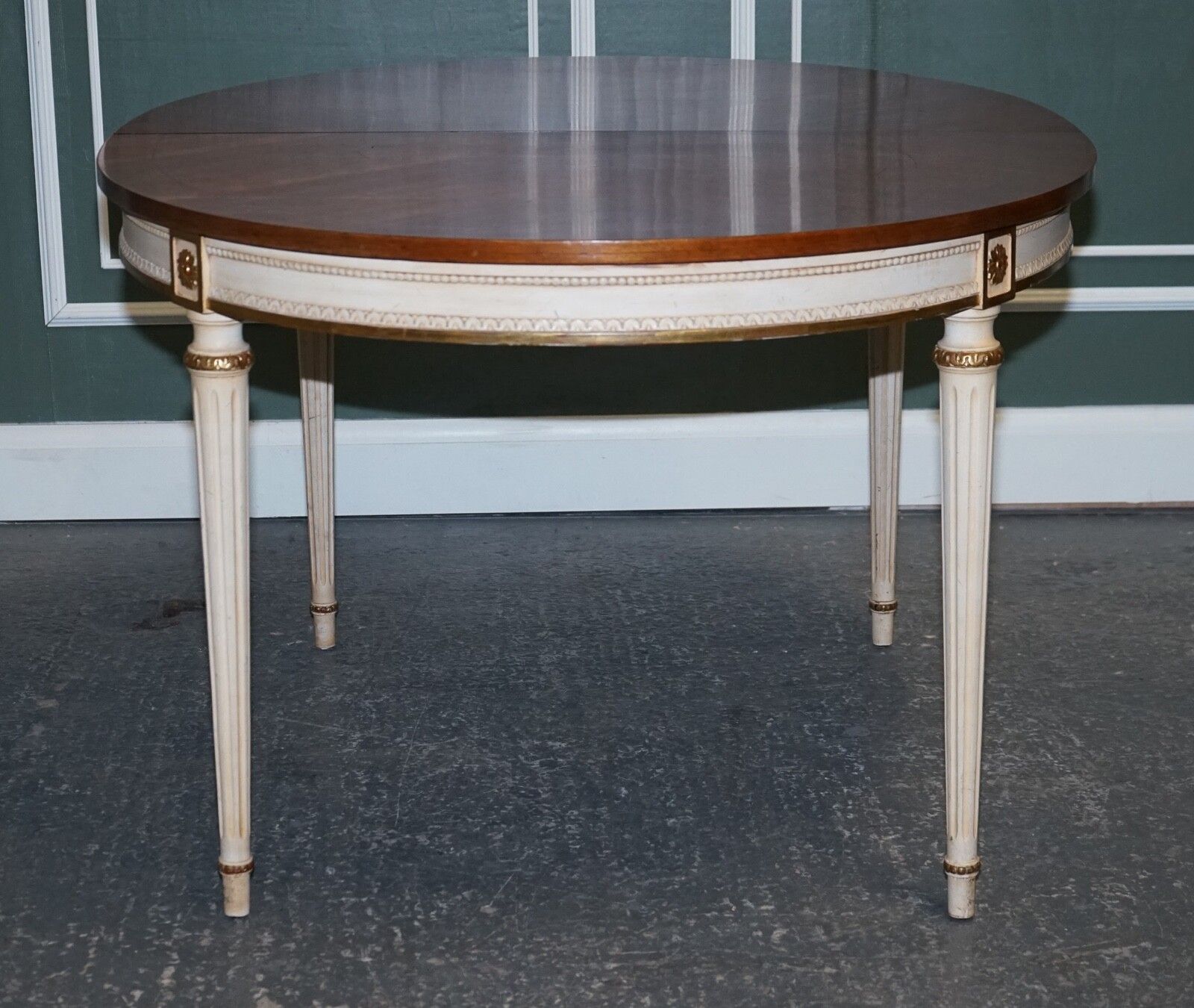 photo vintage Kindel Furniture Cherrywood & Handpainted Gildwood Extendable Dining Table