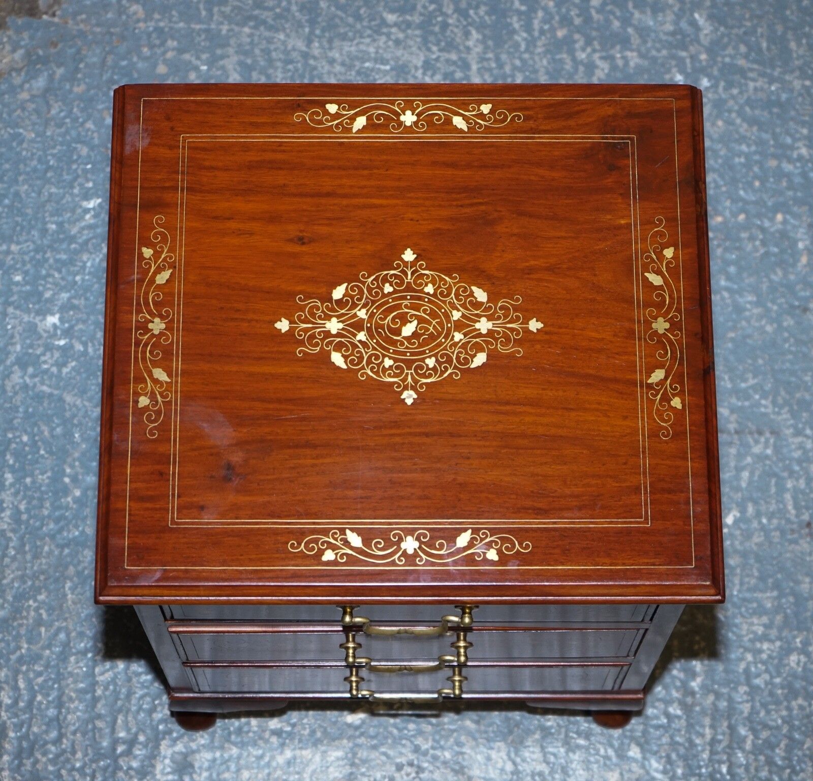 Furniture Stunning Pair Of Brass Inliad Anglo Indian Bedside Tables Nightstands photo