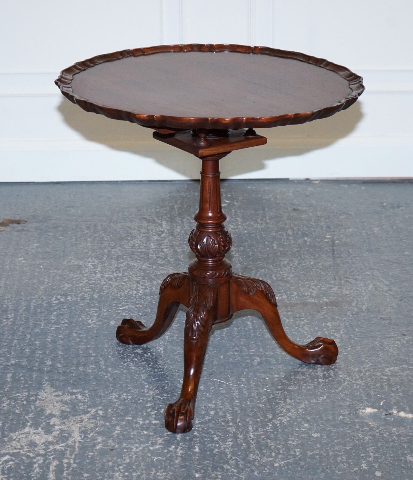 Lovely Large Hardwood Large Pie Crust Tilt Top Side Wine Plant Lamp Table photo Furniture