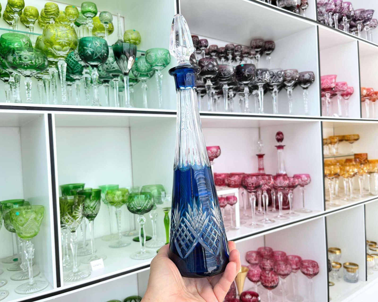 Saint Louis Decanter | 1 Stuk | Franse Blauwe Piramide Karaf photo for sale