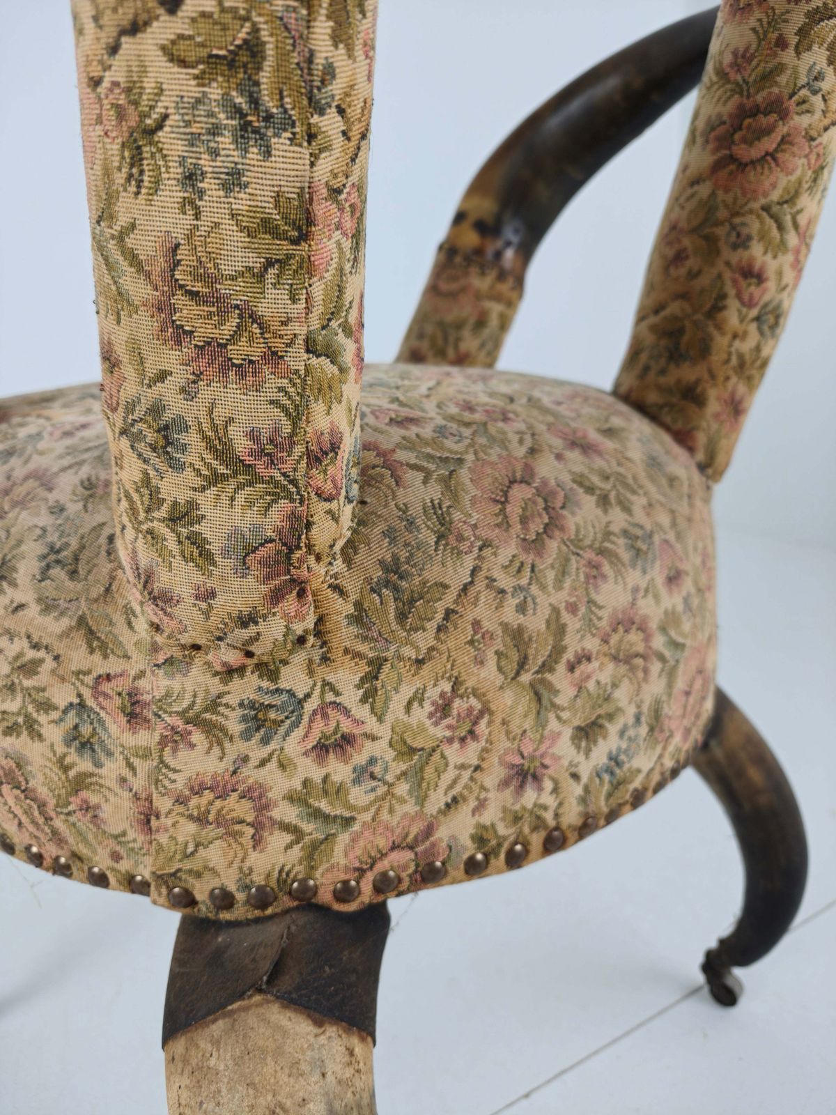 Rare 19th Century Highly Decorative Bull Horn Armchair (1870) photo vintage