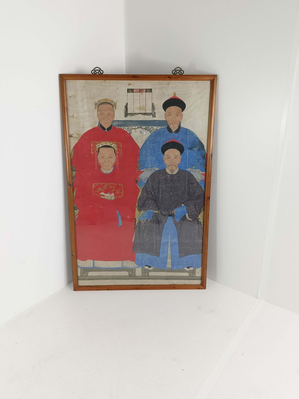 999.0 A Framed Chinese Ancestral Portrait Is A Traditional Hand Painted photo