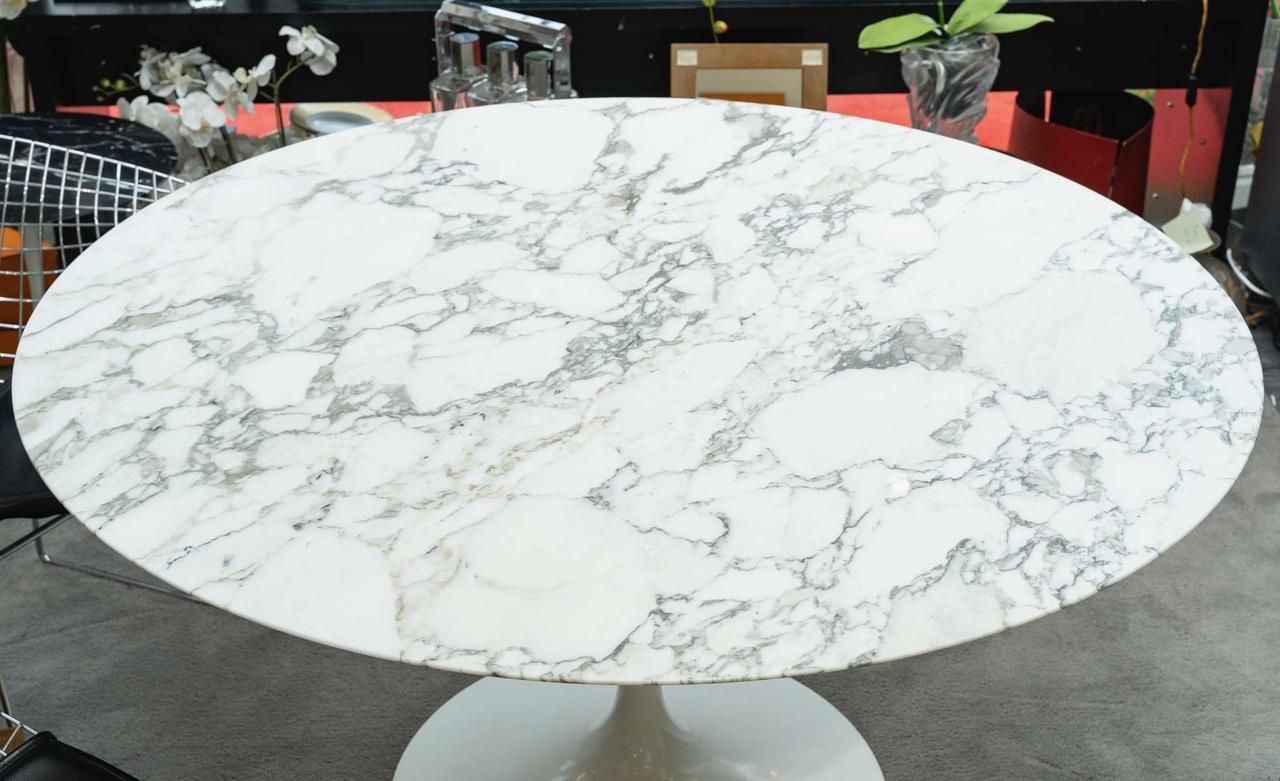 Eero Saarinen & Knoll International, Table “Tulip” 137 Cm photo for sale