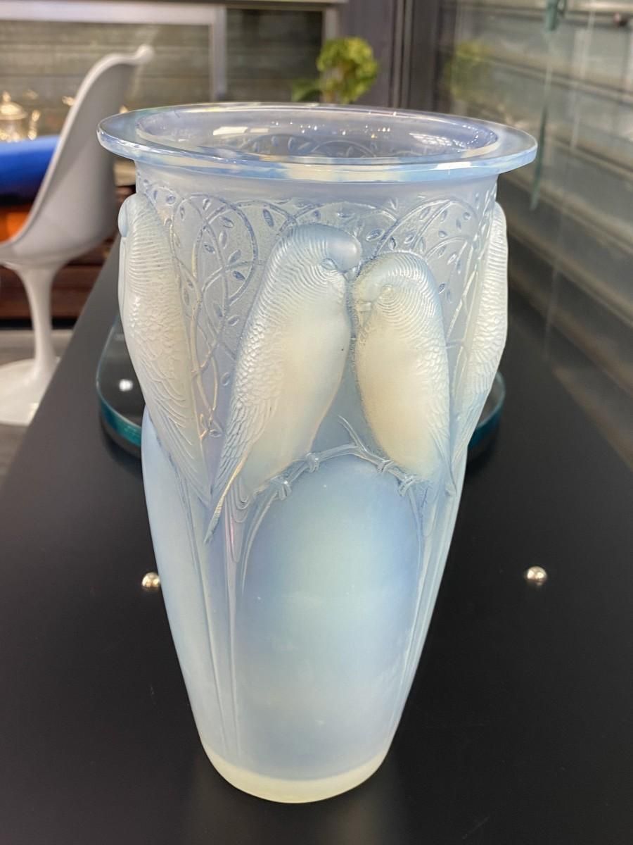 photo furniture René Lalique 1924   “Ceylan” Opalescent Vase.