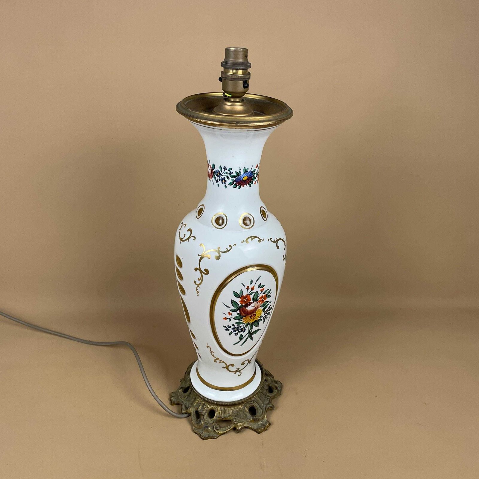 Antique Ceramic Lamp Light Bedside Table Desk Porcelain Vase White Floral Pattern Brass Gold Metal Base Cottage Vintage Glass Inlay