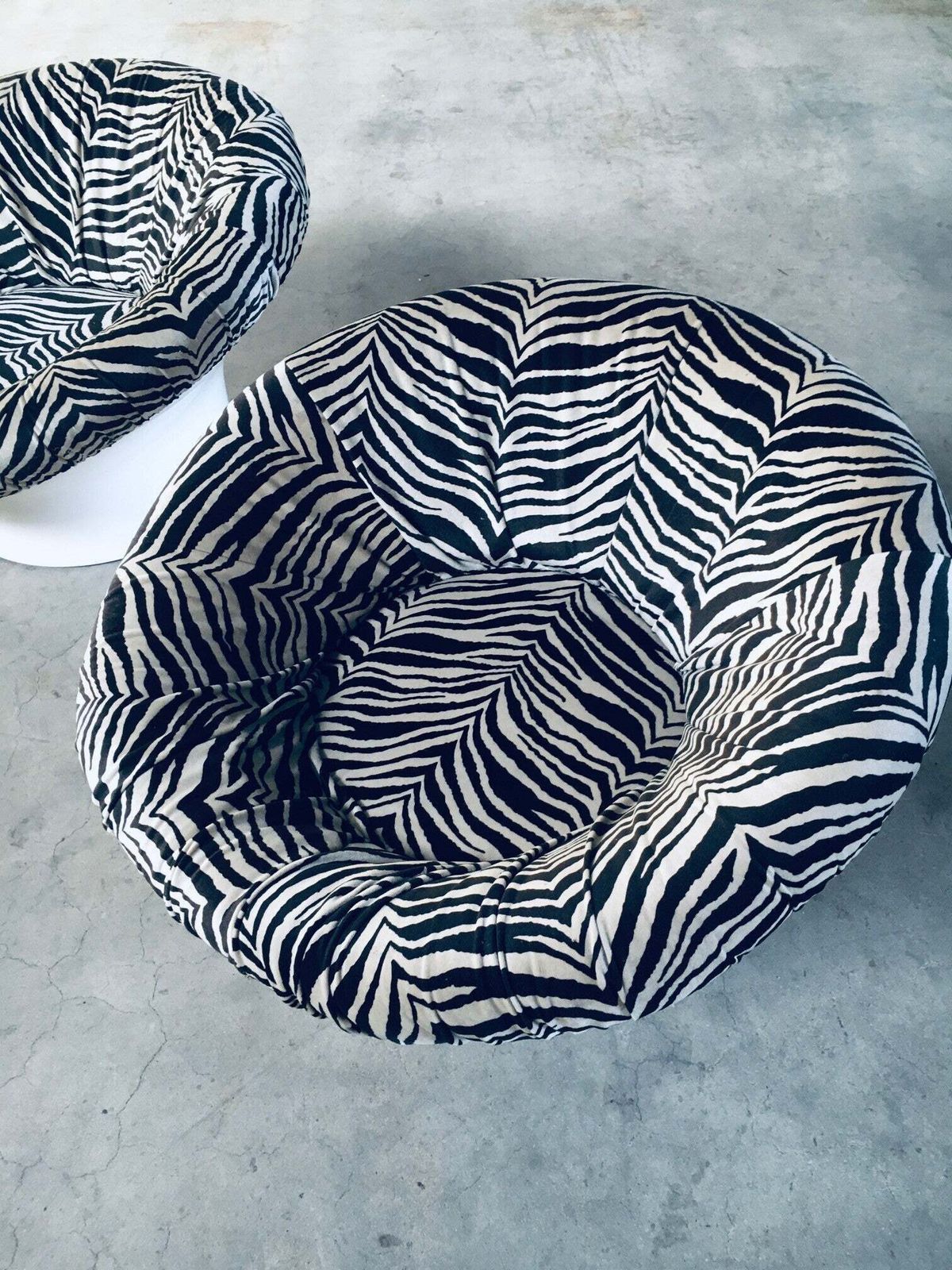 photo vintage Space Age Design Krokus Pod Lounge Chairs By Lennart Bender For Dux, Sweden 1968