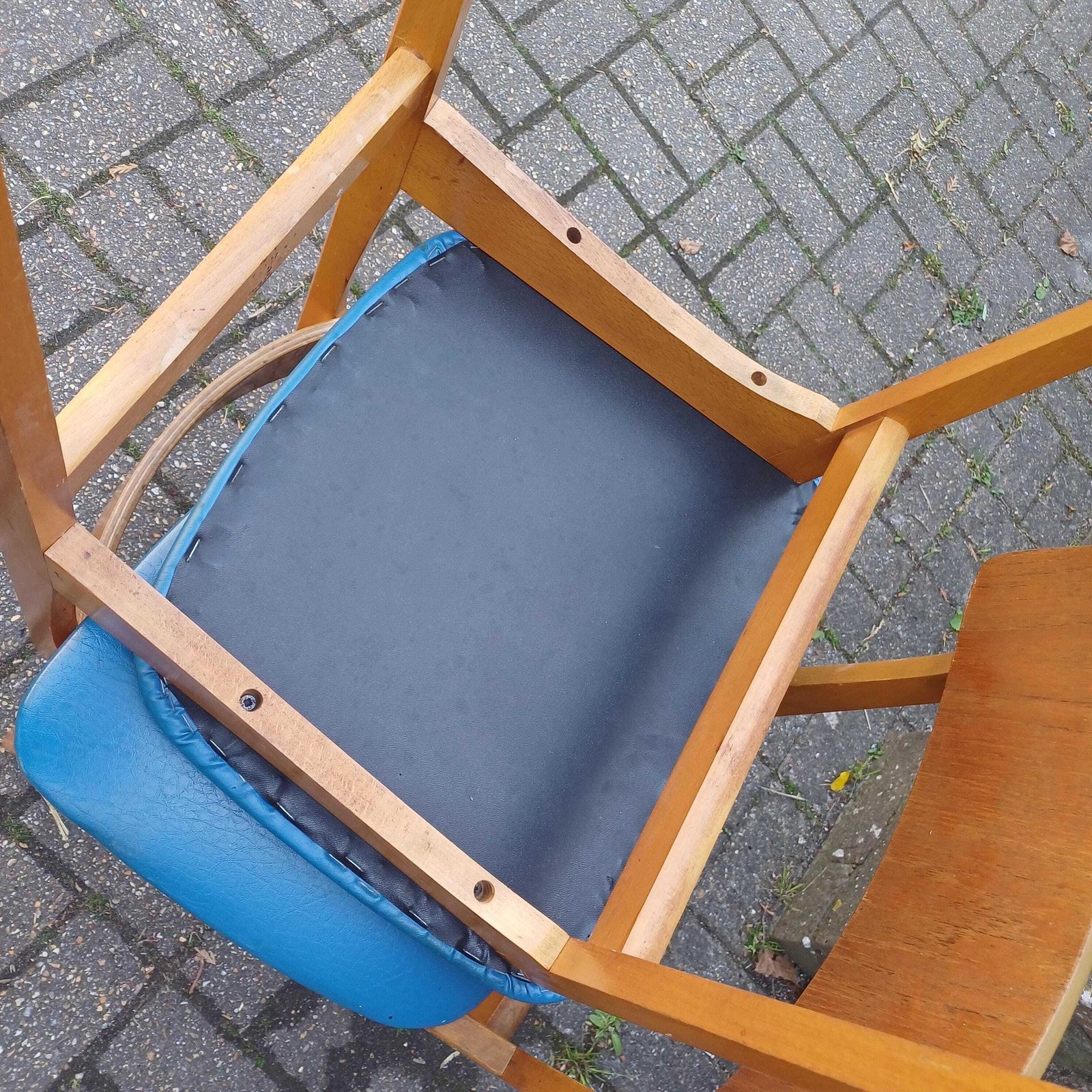 photo furniture Pair Of Mid Century Modern Retro Dining Chairs Solid Wood Frames With Blue Vinyl Seats