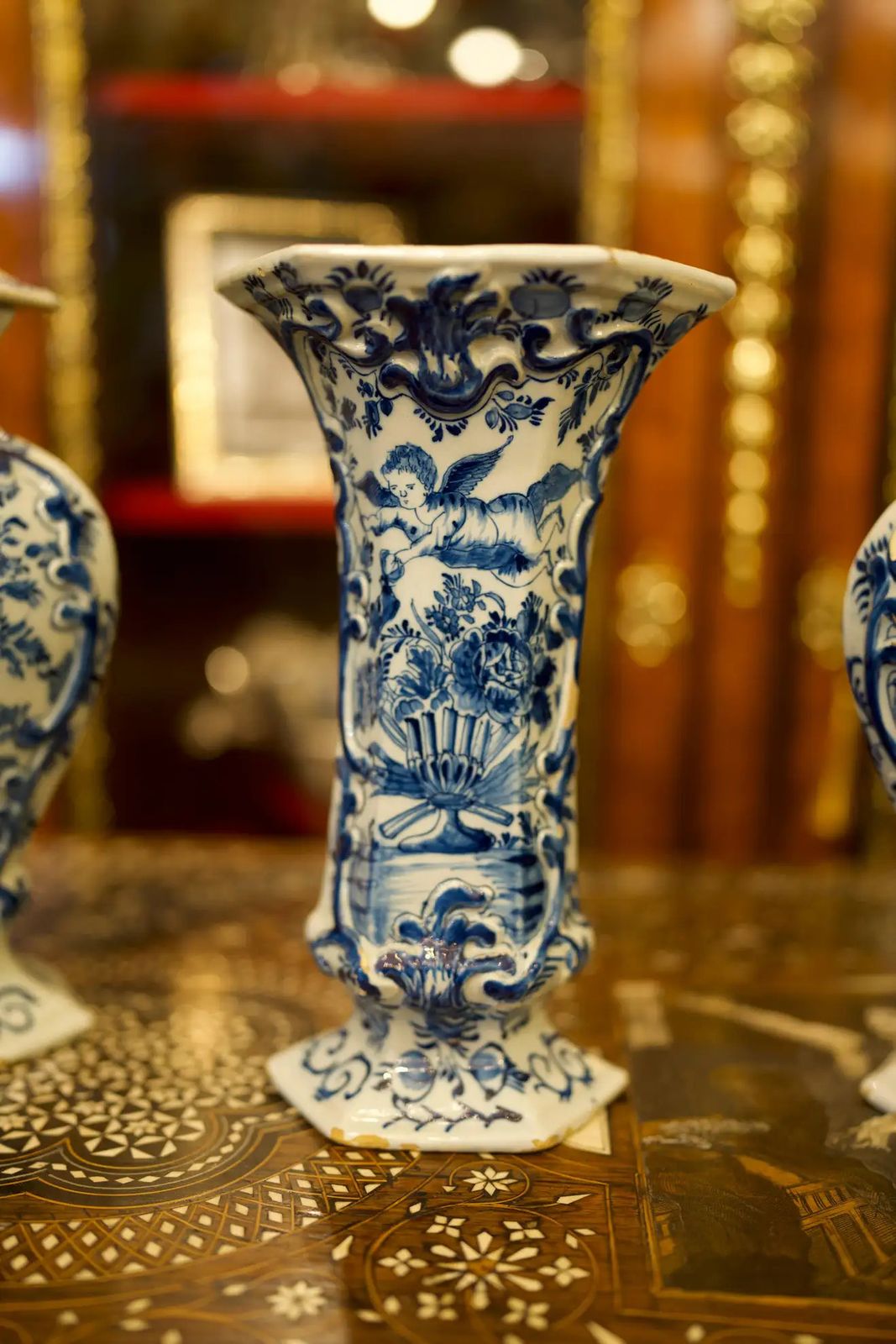 A Garniture Of Mid 18th Century Dutch Delft Blue And White Vases photo Home Decor