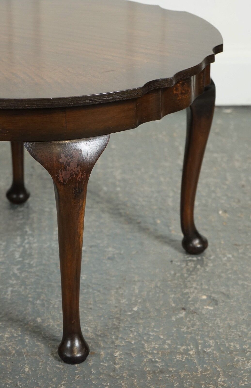 Lovely Small Pie Crust Shaped Edges Hardwood Side Table J1 photo vinterior