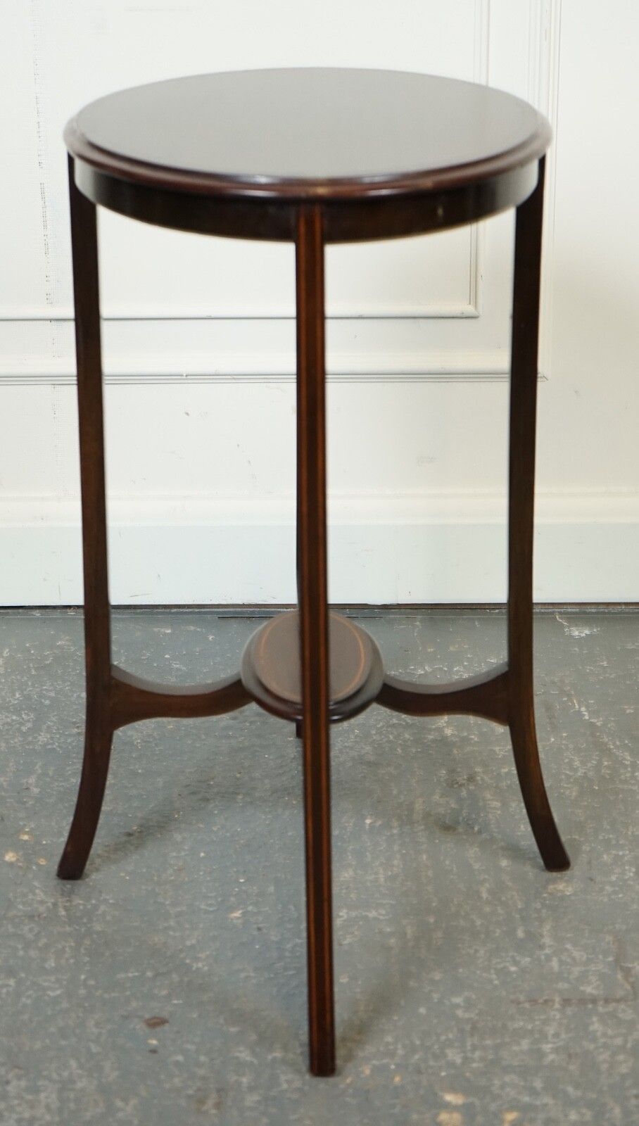 photo furniture Lovely Antique Oval Hardwood Side Plant Table J1