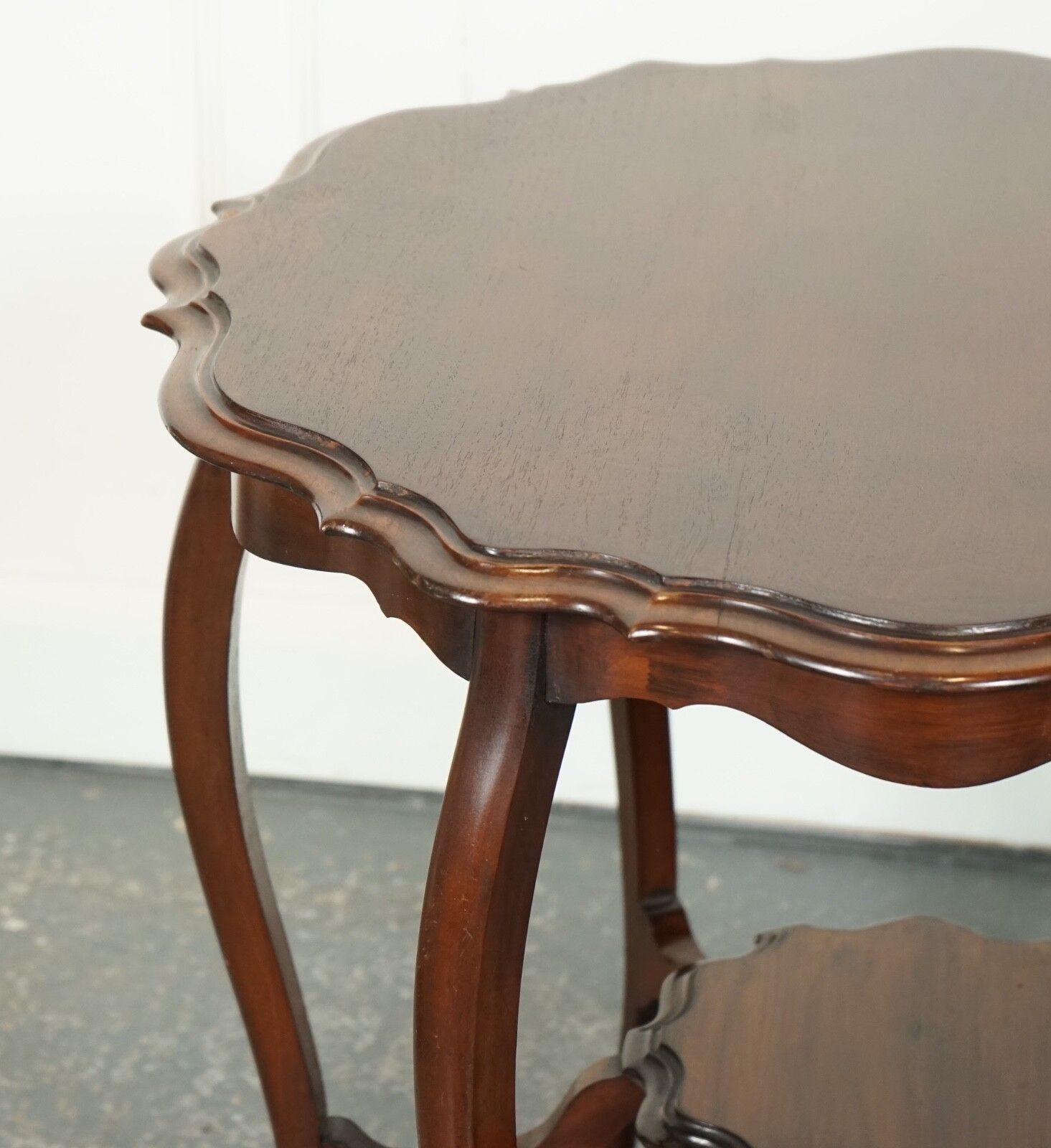 Edwardian Walnut Side End Occasional Centre Table J1 photo vinterior