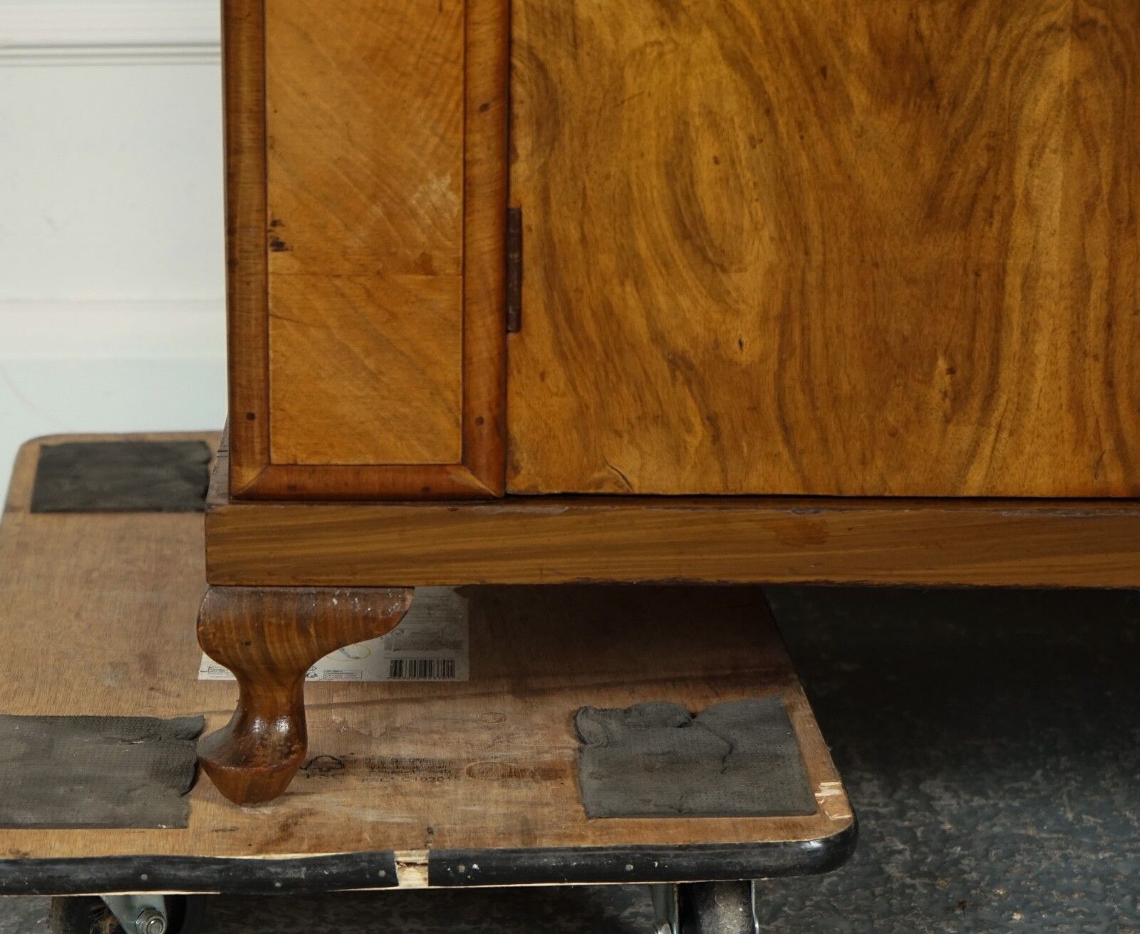 Lovely Art Deco Large Burr Walnut Wardrobe photo vinterior