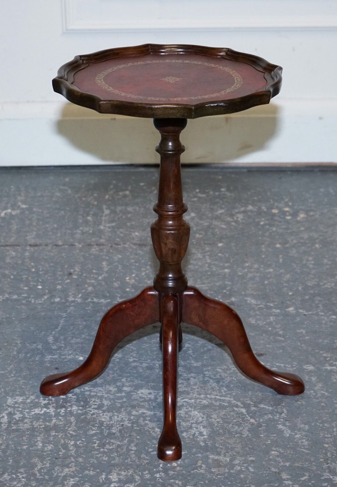 Vintage Burgundy Leather Gold Embossed Side End Wine Lamp Occasional Table photo for sale