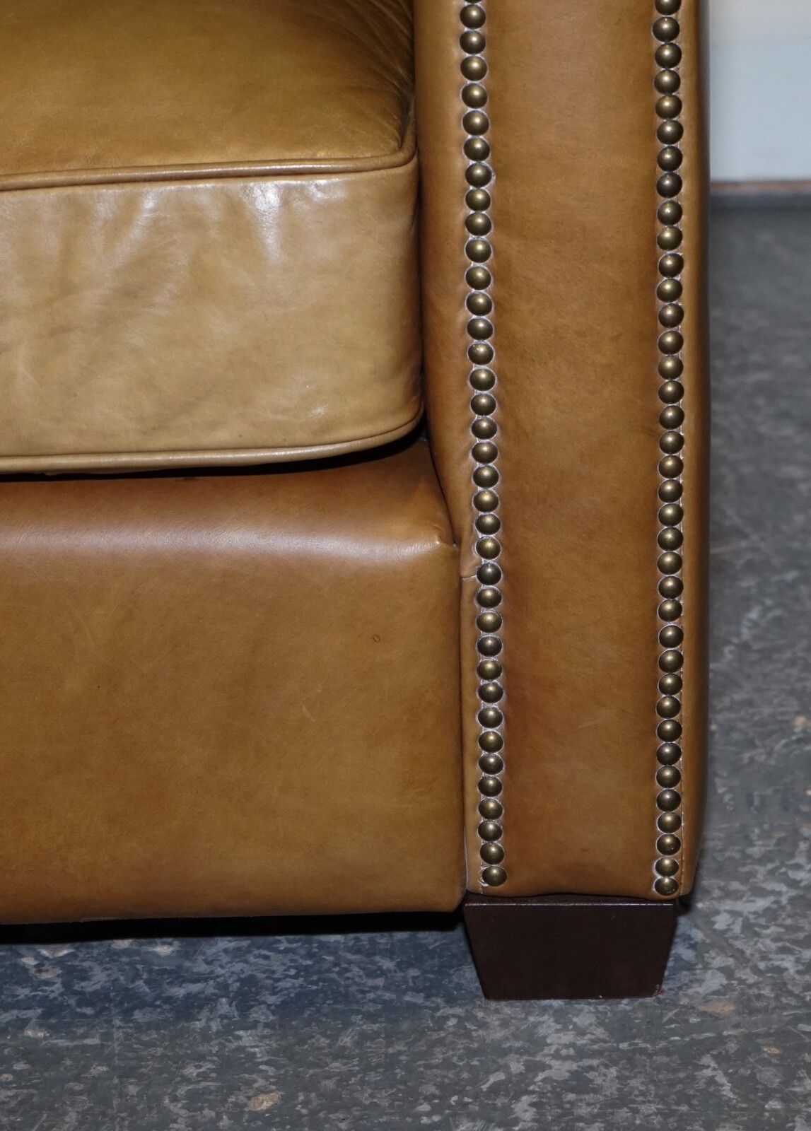 Timothy Oulton Halo Two Seater Viscount Tan Leather Sofa (2/2) photo buy
