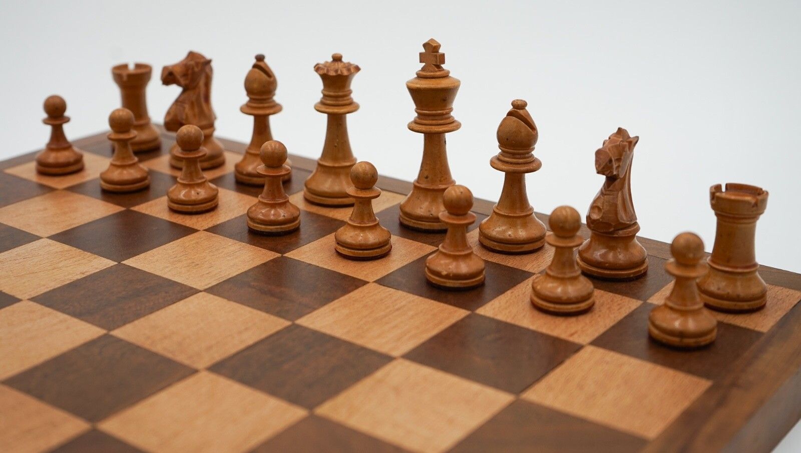 Antique English Quality Staunton Weighted Chess Set With Box And Board photo Home Decor