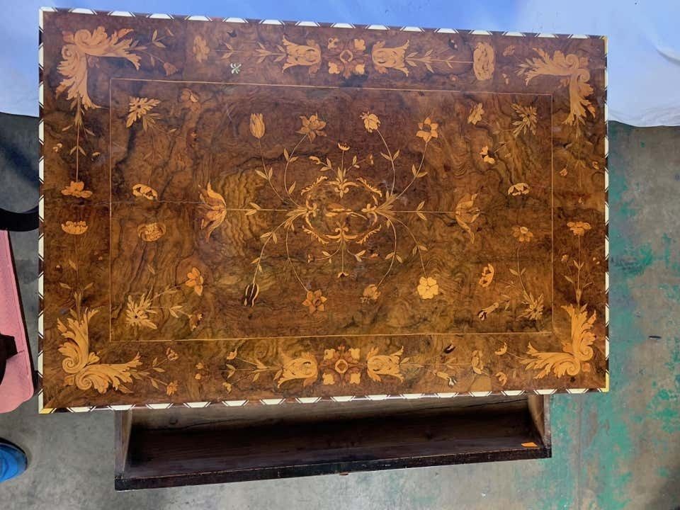 18th Century Dutch Burr Walnut And Marquetry Inlaid Table photo vinterior