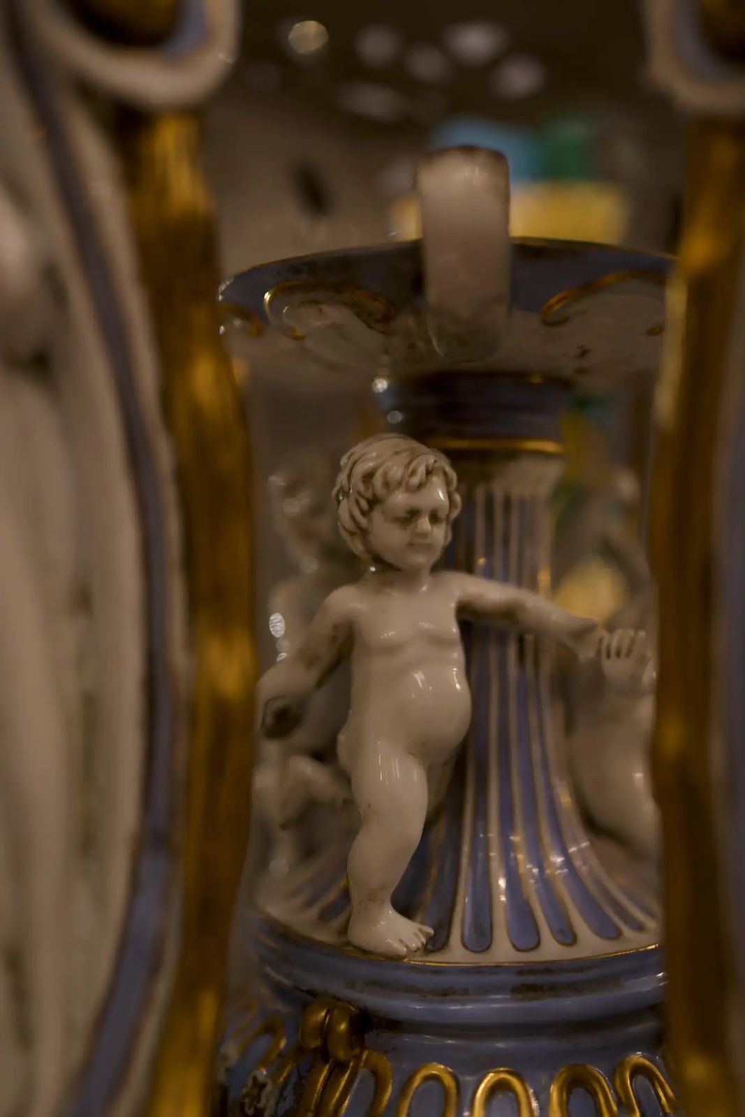 20th Century Meissen Porcelain Four Seasons Centrepiece photo buy