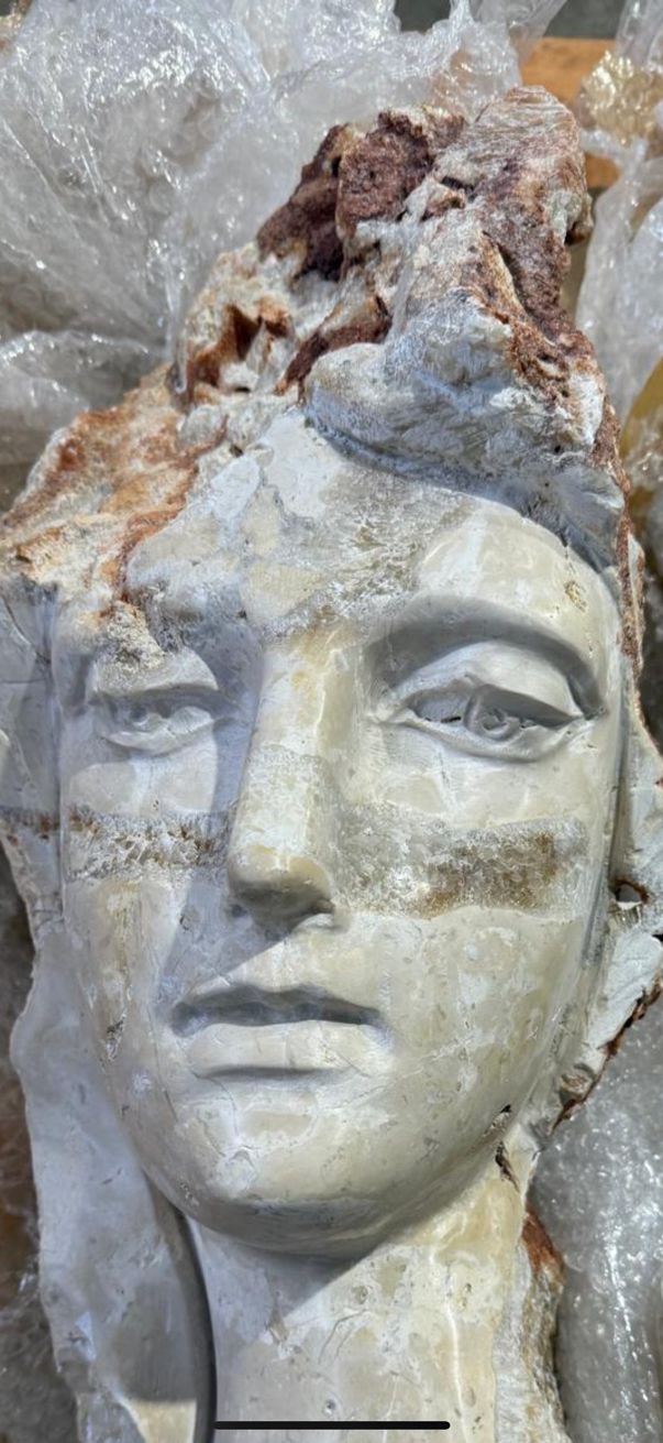 Healing Princess Head Sculpture In Calcite Crystal, 20th Century photo Art