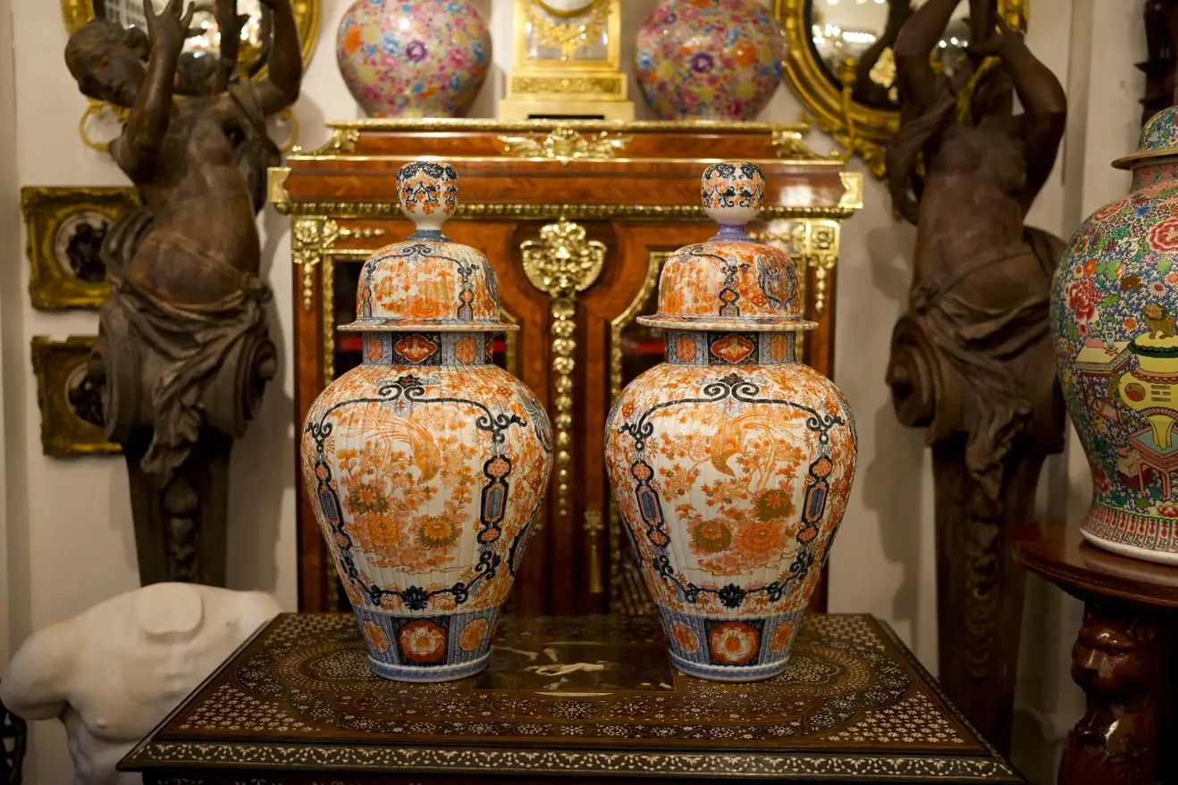 19th Century Pair Of Japanese Imari Lidded Ginger Jars/Vases photo vintage