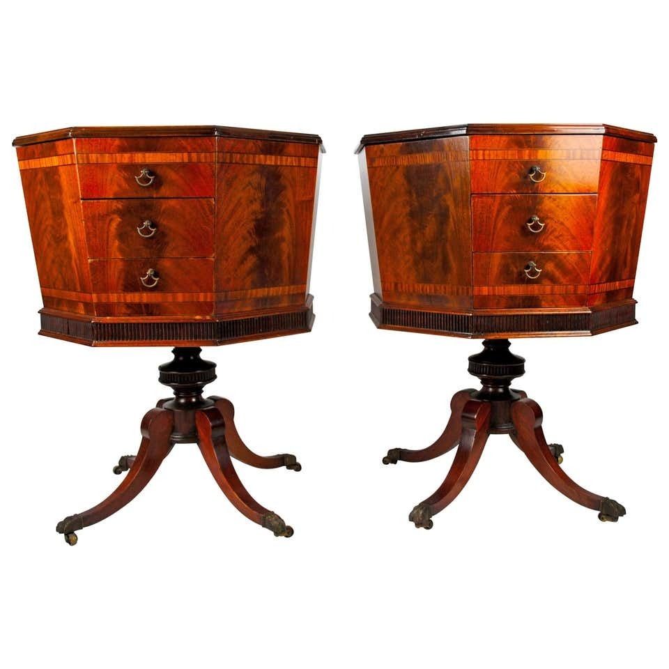 19th Century Pair Of English Regency Hexagonal Sowing Box Or Side Tables