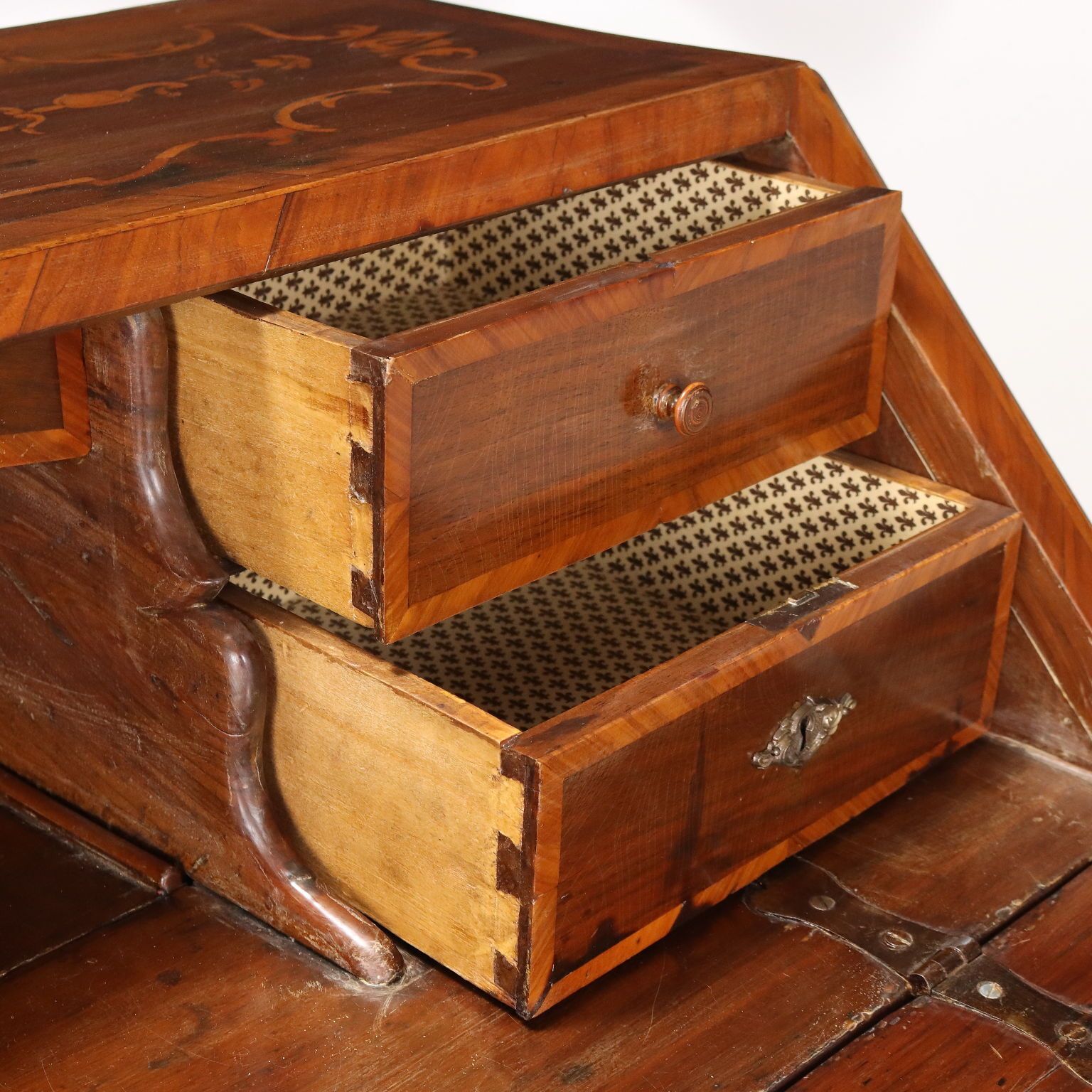 Antique Writing Desk Walnut Drawers Inlays Italy XVIII Century photo vinterior