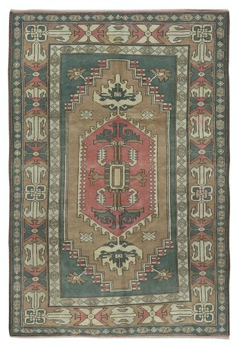 5.6x8.2 Ft One Of A Kind Vintage Handmade Turkish Area Rug. 100% Wool
