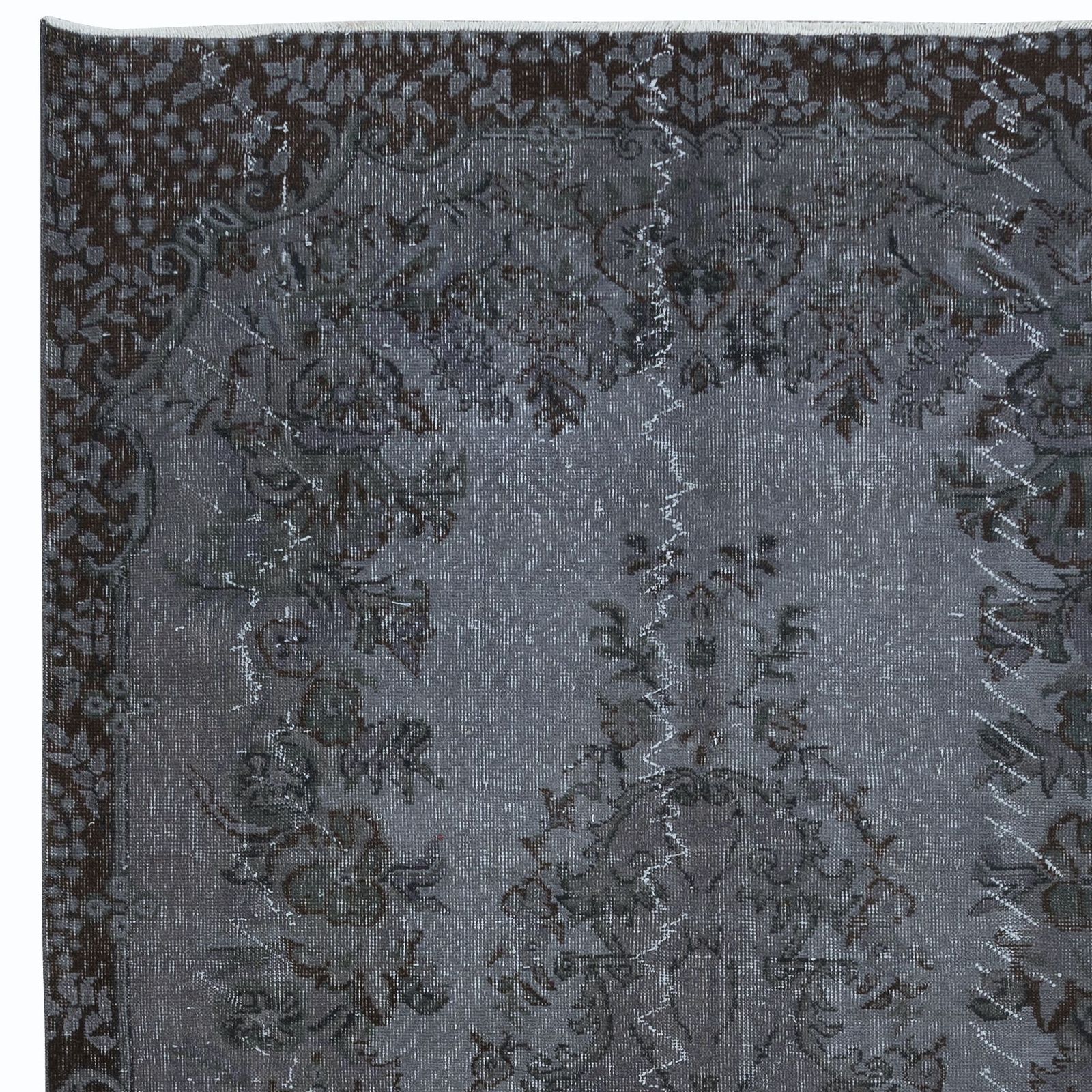 5.4x9.6 Ft Gray Handmade Turkish Rug With Medallion, Ideal For Modern Interiors photo Textiles