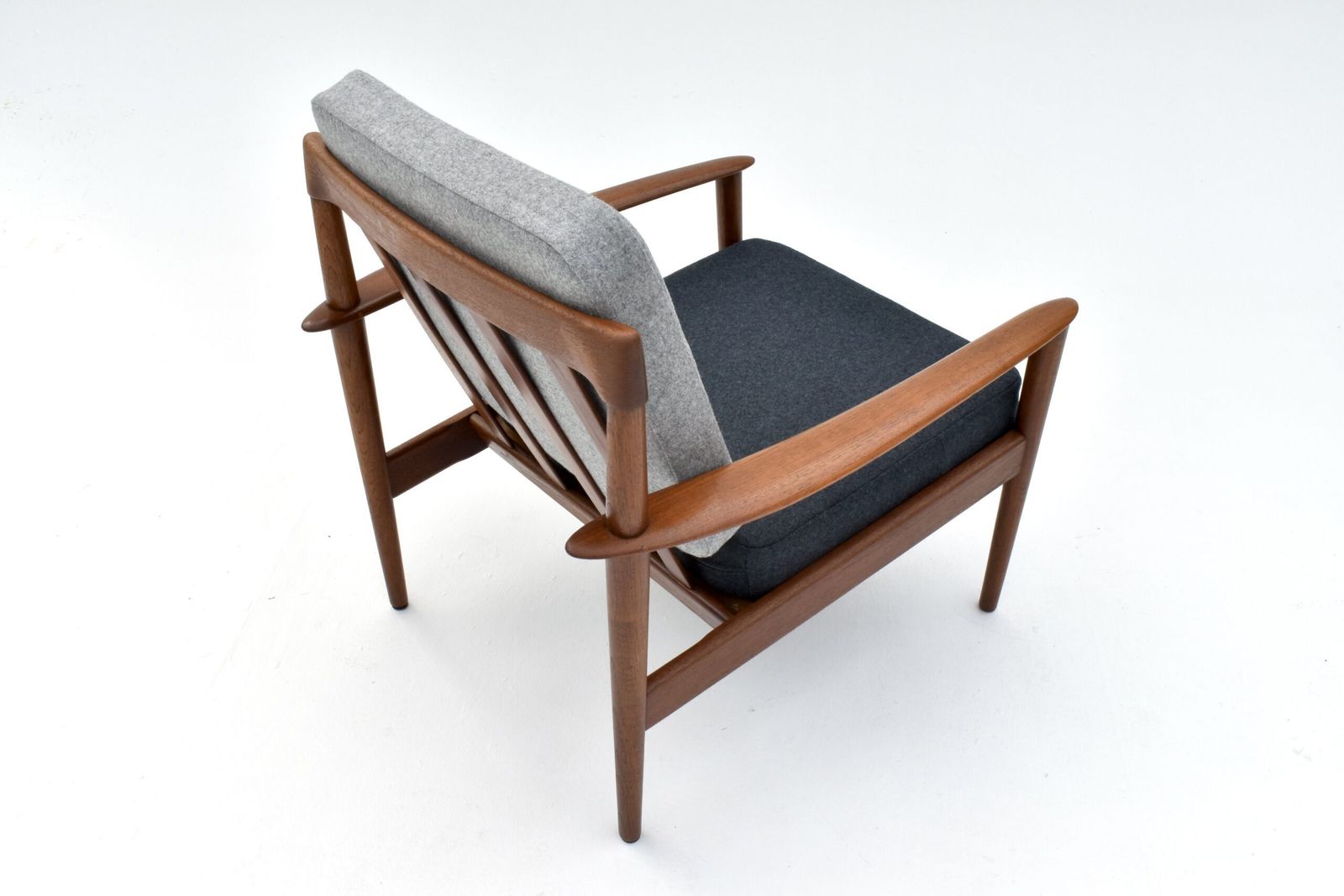 photo vinterior Grete Jalk Model Pj56 Teak Lounge Chair For Poul Jeppesen