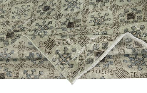 6x9.2 Ft Handmade Turkish Wool Area Rug With Floral Design And Green Background photo for sale